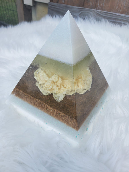 White Flower Pyramid